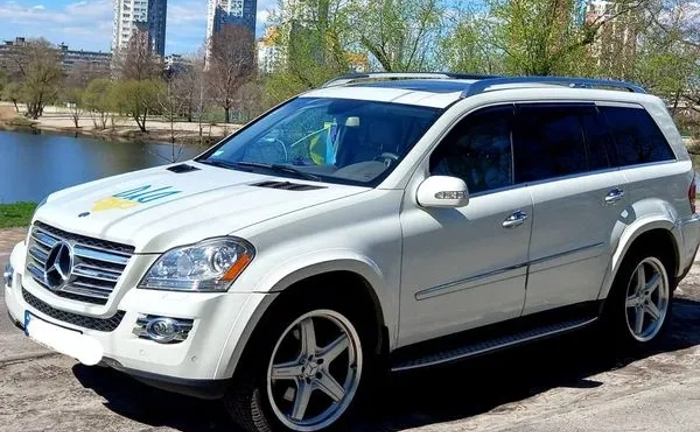 270 Позашляховик на весілля Mercedes Benz GL білий з водієм 270 Позашляховик на весілля Mercedes Benz GL білий з водієм