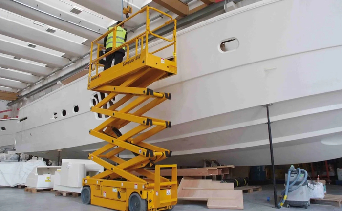 Підйомник ножичний акумуляторний Compact 10N Підйомник ножичний акумуляторний Compact 10N