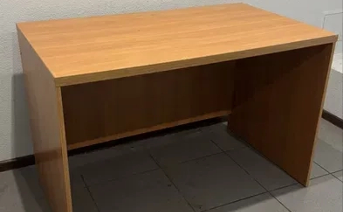 Комплект меблів під офіс Комплект меблів під офіс