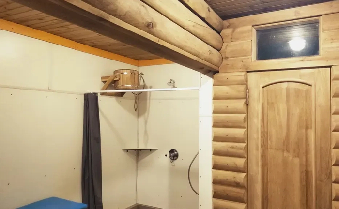 Справжня Баня на Дровах на Лівому Березі: Затишний Відпочинок, Віники та Чан!