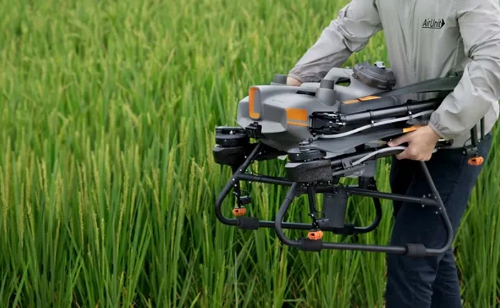 Агродрон DJI Agras - захист Ваших рослин