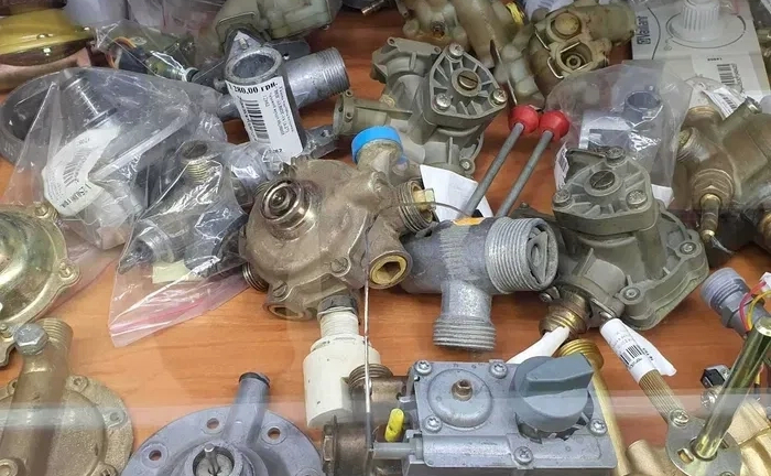 Реалізація запчастини до водогрійних бойлерів та газових колонок у Луцьку