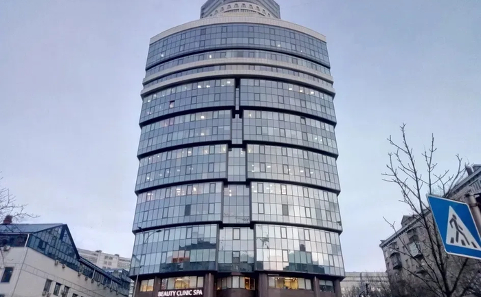 Підземне паркомісце з охороною та відеонагляд