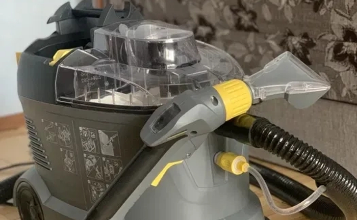 Миючий  пилосос Karcher 