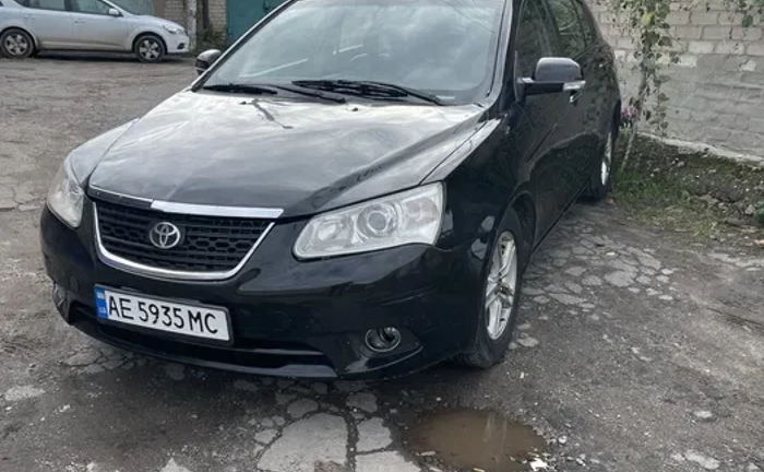 Автомобіль Toyota під Таксі (Кривий Ріг). Довгостроково