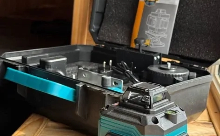 Лазерний рівень нівелір — Ідеальна розмітка за секунди! Лазерний рівень нівелір — Ідеальна розмітка за секунди!