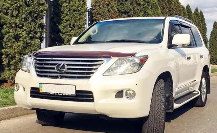 243 Позашляховик на весілля Lexus LX570 білий 243 Позашляховик на весілля Lexus LX570 білий