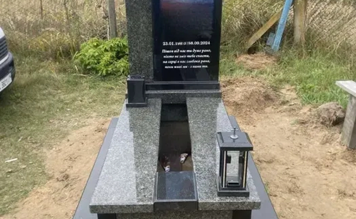 Виготовлення та встановлення гранітних пам'ятників будь-якої складності.