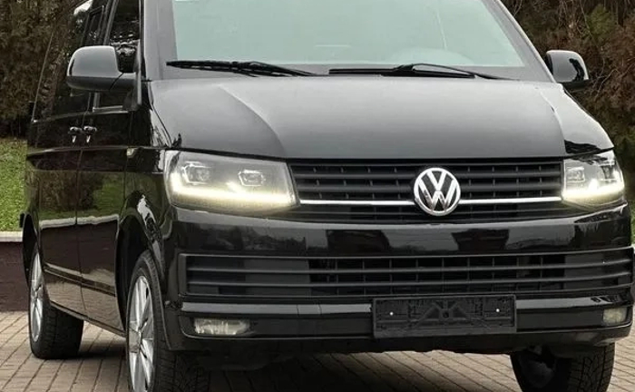 412 Броньований мікроавтобус Volkswagen Transporter T6 B6 без водія 412 Броньований мікроавтобус Volkswagen Transporter T6 B6 без водія