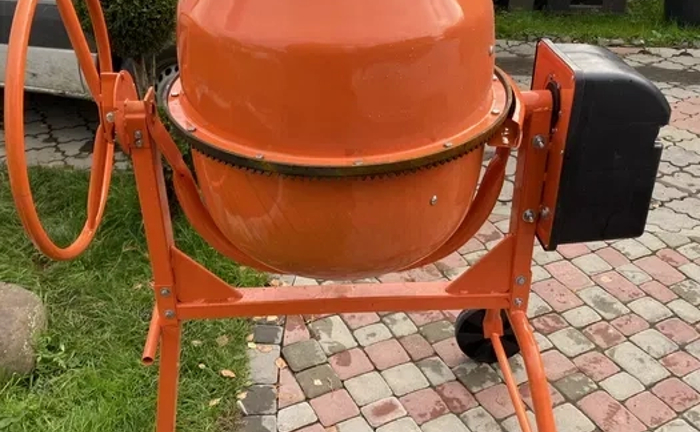 Бетонозмішувач 160 літрів подобово