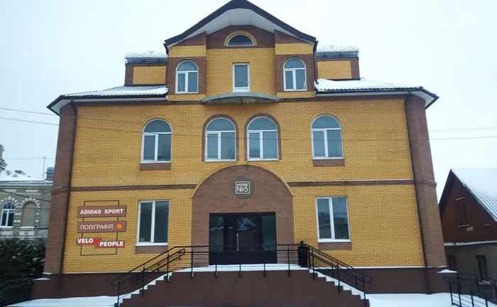 Комерційні приміщення на першому та другому поверхах у м. Володимир