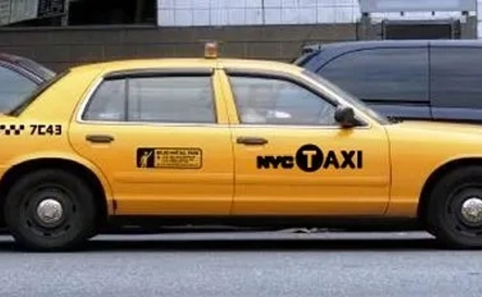 162 Ford Crown Victoria New York city taxi на зйомки