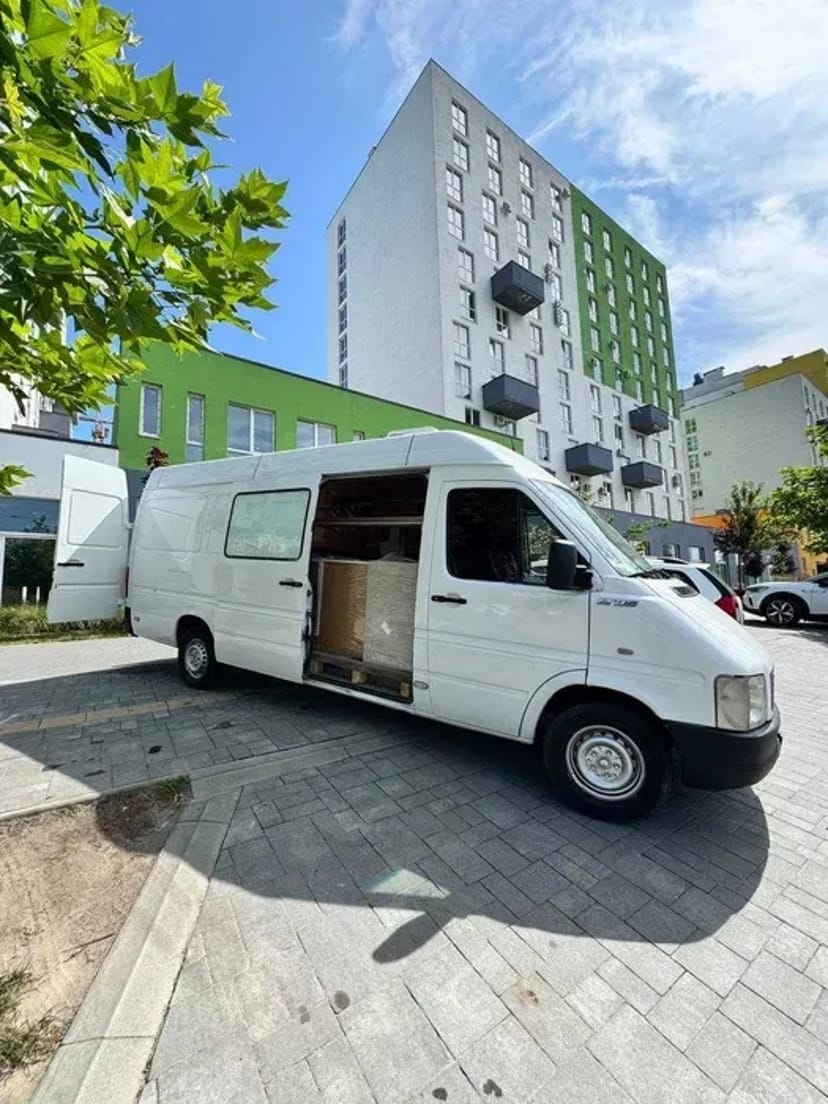 Вантажні перевезення у Львові - доступні ціни та професійний сервіс!