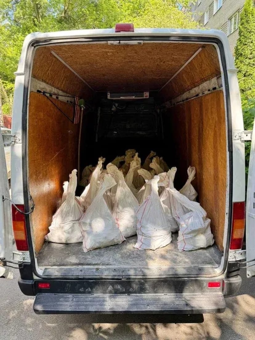 Вантажні перевезення у Львові - доступні ціни та професійний сервіс!