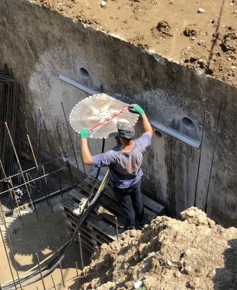 Різка та Сверління БЕТОНУ, алмазна Різка Штроб, Сверління отвору