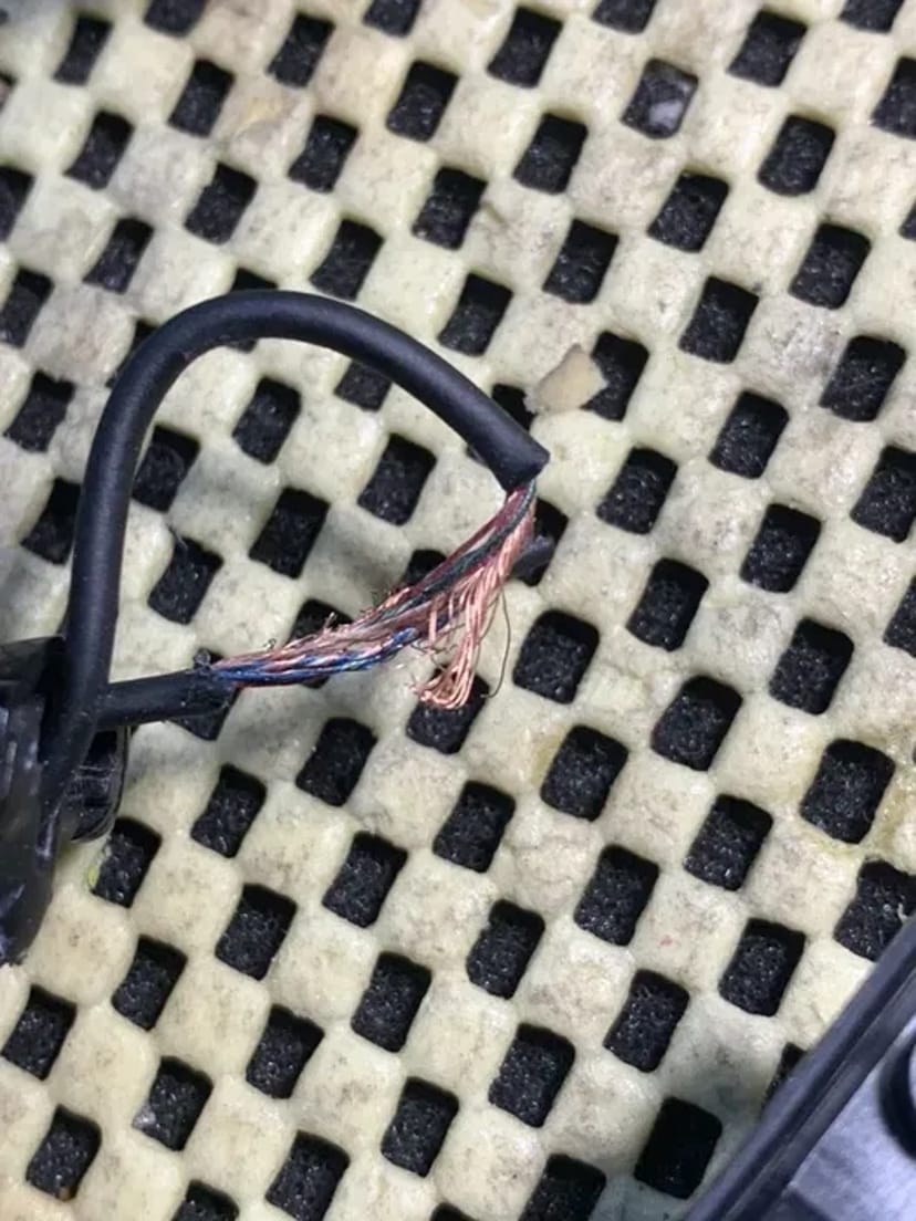 Ремонт Harman Kardon, JBL, Bose, Marshall, Denon, Beats, Sony, Jabra.