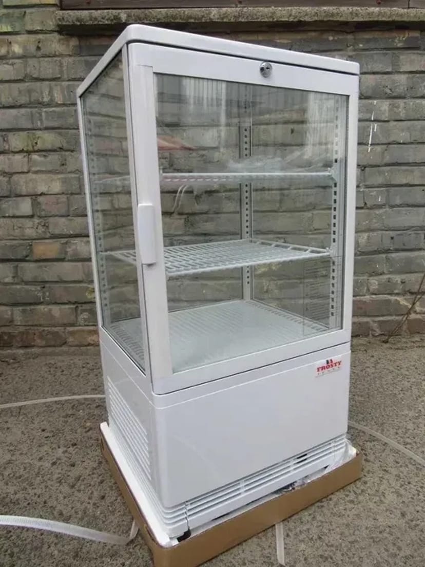 Нові кондитерська, холодильна, десертна, настільна вітрина