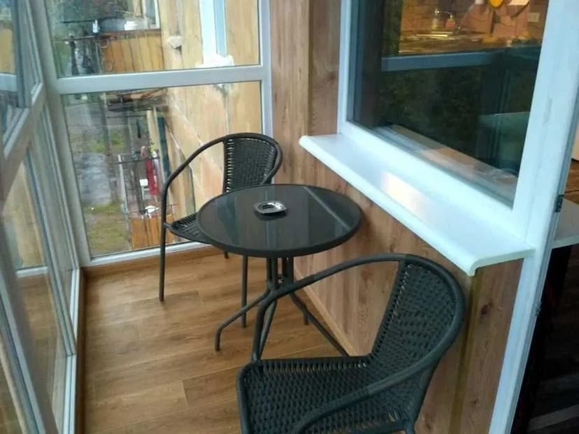 Балкони під ключ, виготовлення та встановлення будь-яких металопластикових конструкцій.