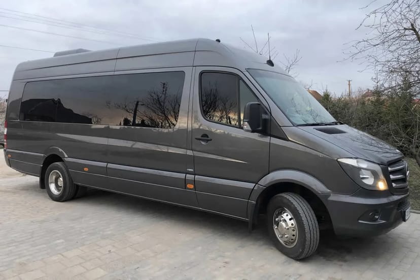 Пасажирські перевезення : Чехія Німеччина Бельгія Нідерланди Бельгія Швейцарія Швеція Данія .Трансфер, Реклайнер. Лафет