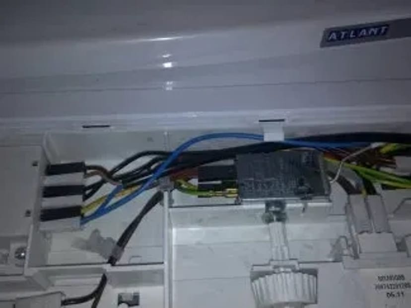 Швидкий та надійний ремонт холодильників на дому з виїздом майстра