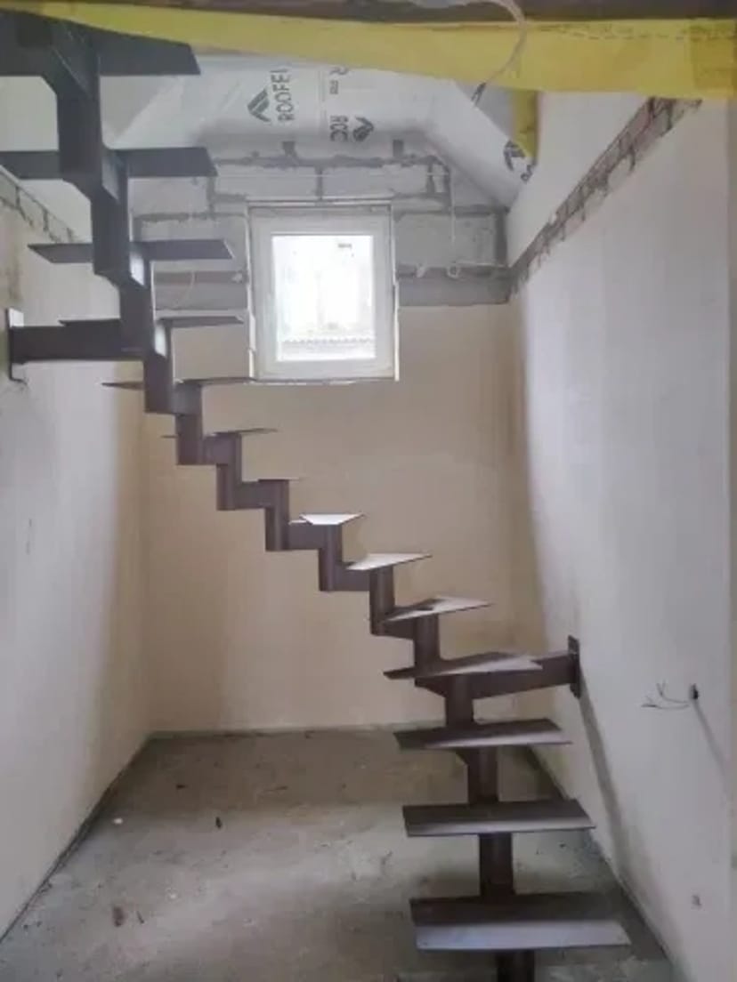 Виготовлення металевих сходів. Можливість створення індивідуального проекту.