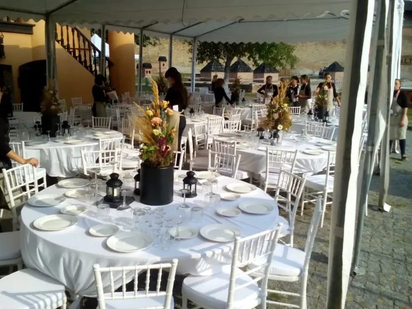 Стільці місто Луцьк