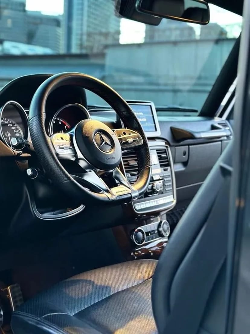 249 Mercedes-Benz G63 AMG Гелік Кубік без водія