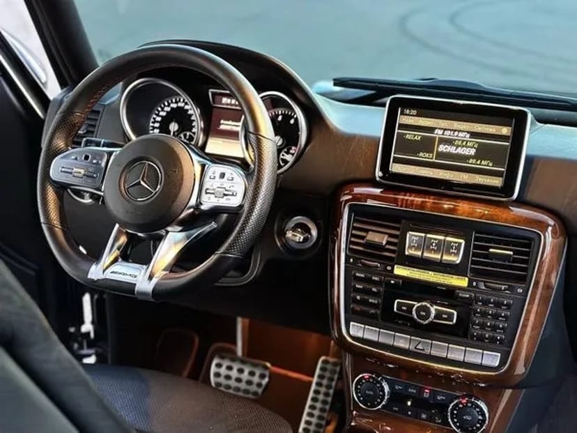249 Mercedes-Benz G63 AMG Гелік Кубік без водія