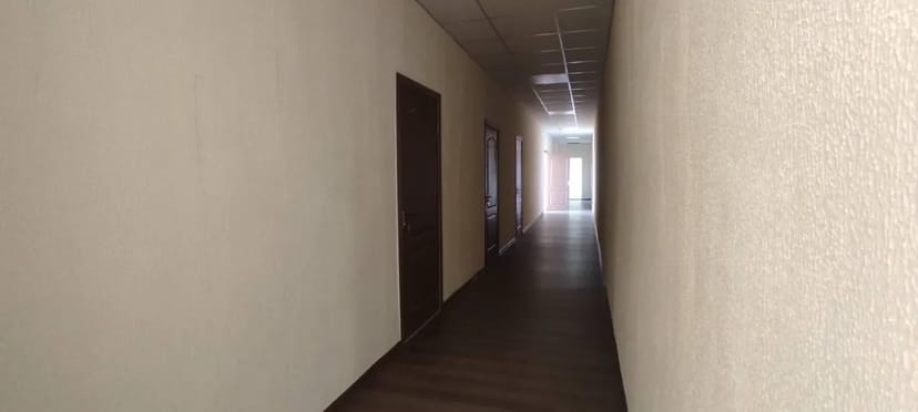Торгово-офісне приміщення 260 м2