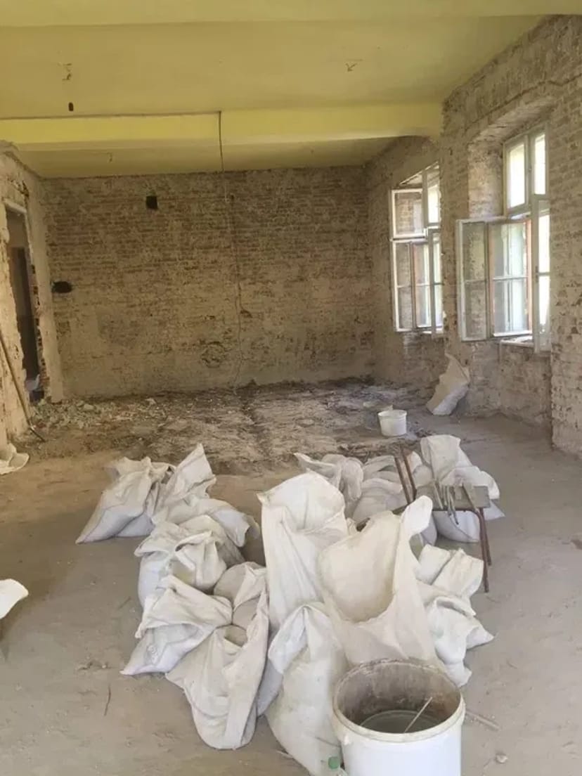 Демонтаж стін штукатурки стяжки квартирні демонтажі.