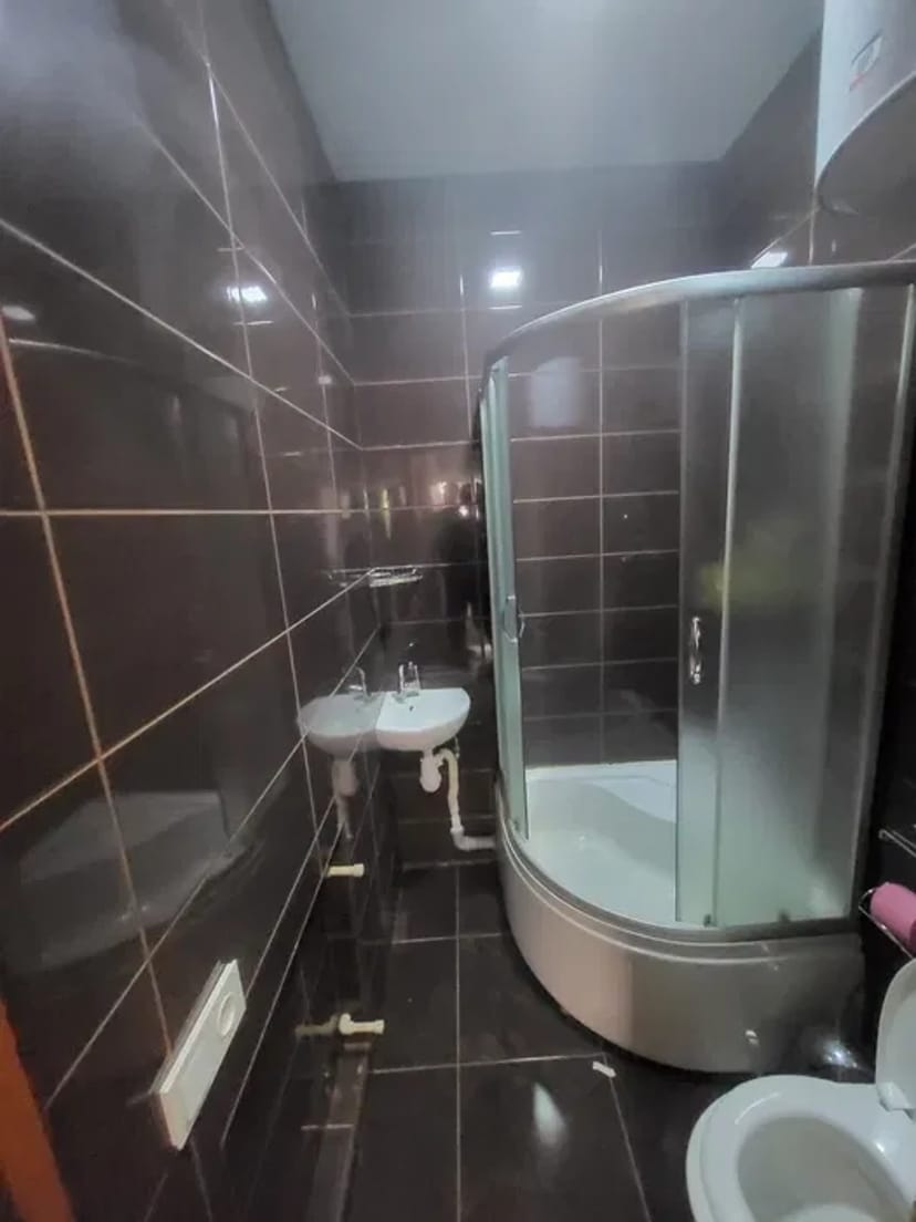 1-кімнатний будинок, р-н Центру