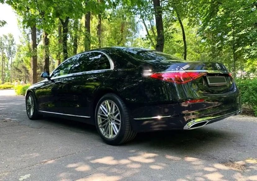 300 Авто на весілля з водієм Mercedes-Benz W223 S-Class 