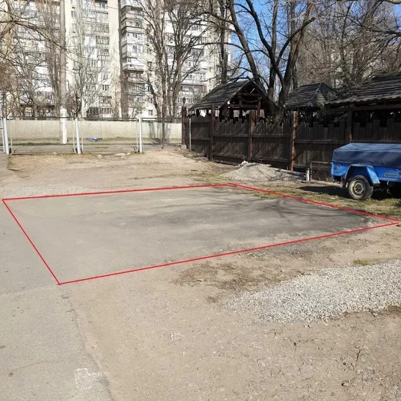 Паркомісце на охоронюваній автостоянці
