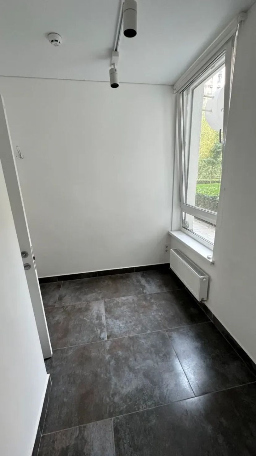 Фасадне приміщення 57 м2 в ЖК Файна Таун