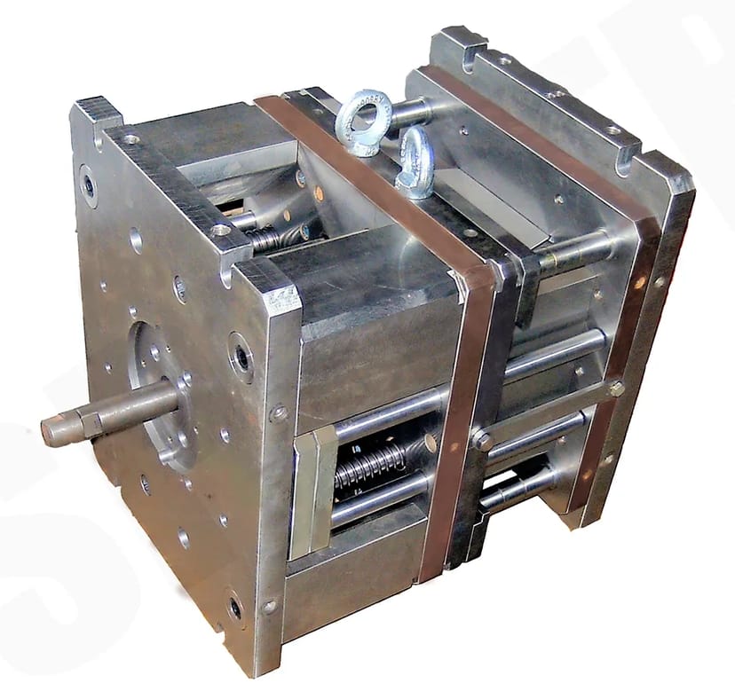 Проєктування та виготовлення прес-форм для лиття пластмас