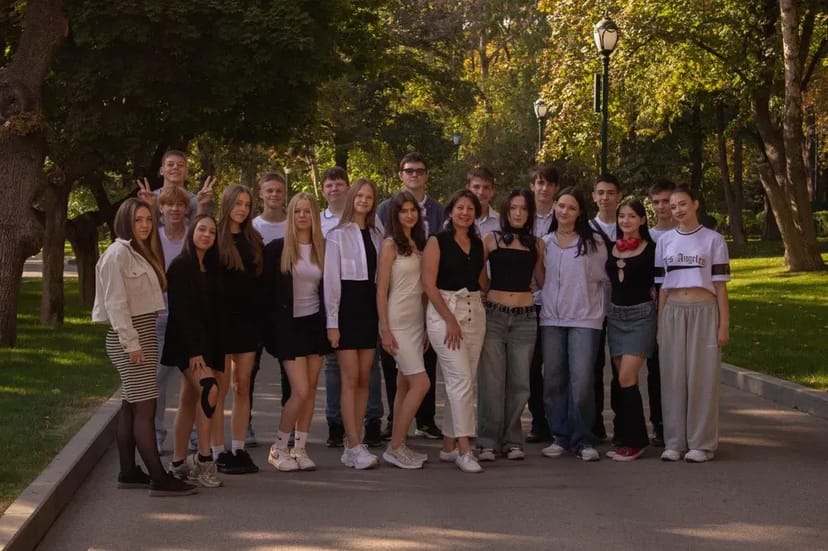 Шкільний Фотограф Харків, шкільна фотосесія. Фотоальбоми.