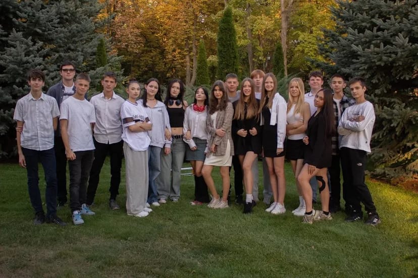 Шкільний Фотограф Харків, шкільна фотосесія. Фотоальбоми.