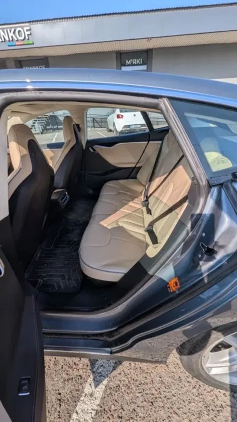 Tesla model S 2014, 85 kWt під таксі або власні потреби