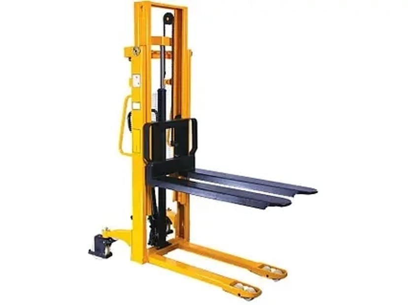 Штабелер 750 кг.