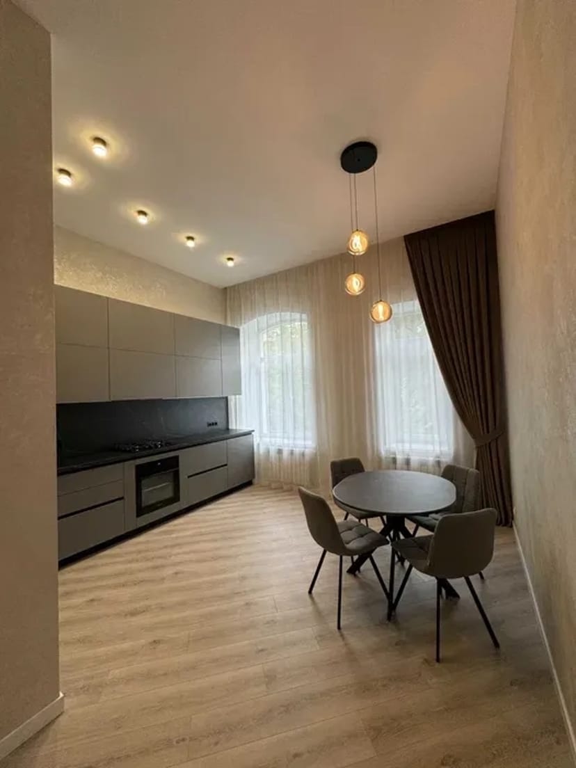 Выполняем все виды строительных услуг .Ремонт под ключ!