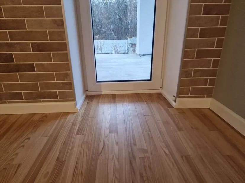 Паркетні роботи шліфовка паркет укладка лакування плінтус