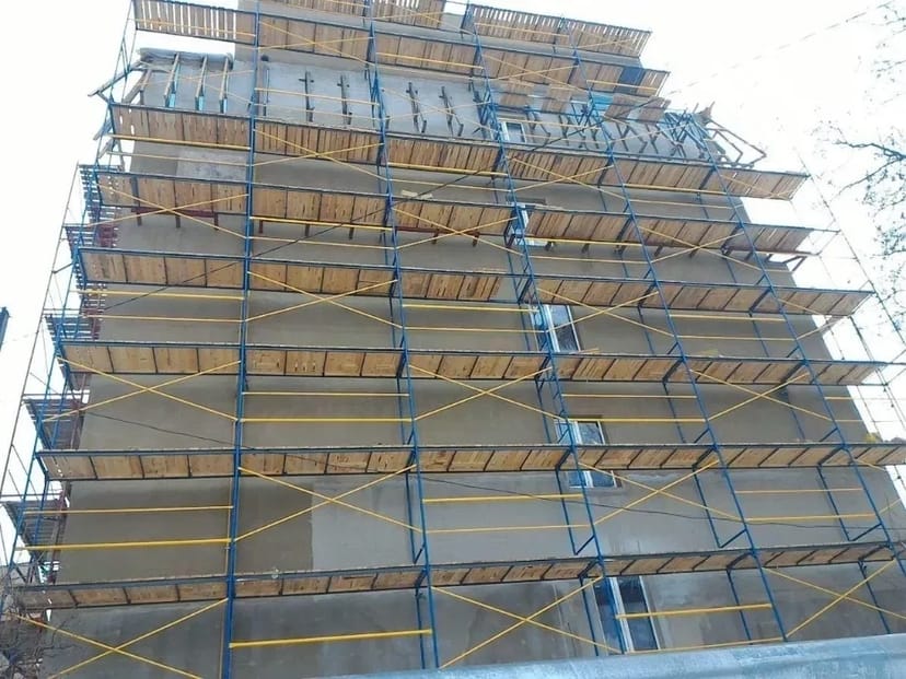 Будівельні ліси, вишка туру