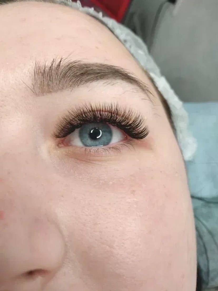 Нарощування вій, перманентний макіяж, ламінування вій Бровари