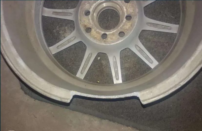 Фарбування легкосплавних дисків ремонт зварювання проточка прайс