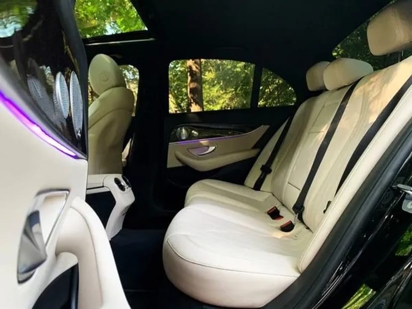 101 Mercedes E-класу на весілля в Києві – Mercedes W213 E300