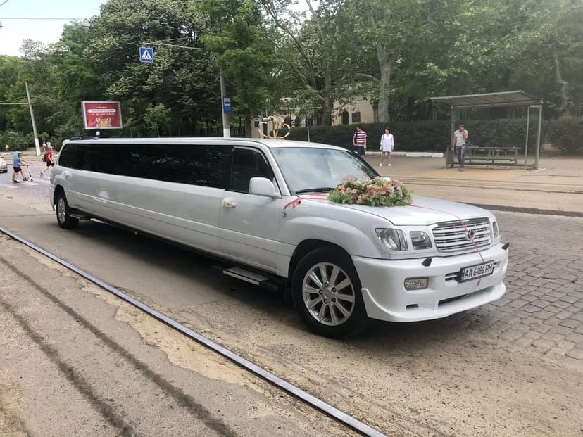 Авто на весілля