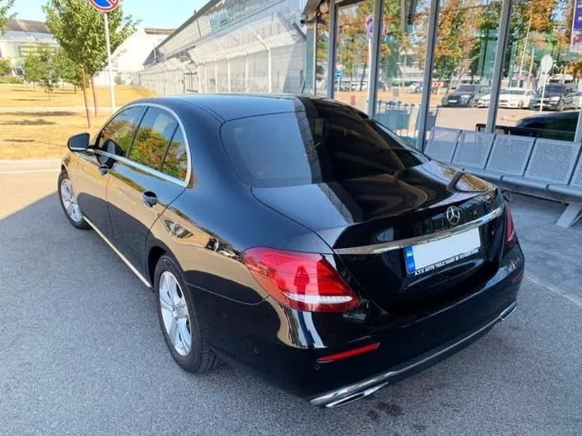 105 Авто на весілля Mercedes W213 E class 