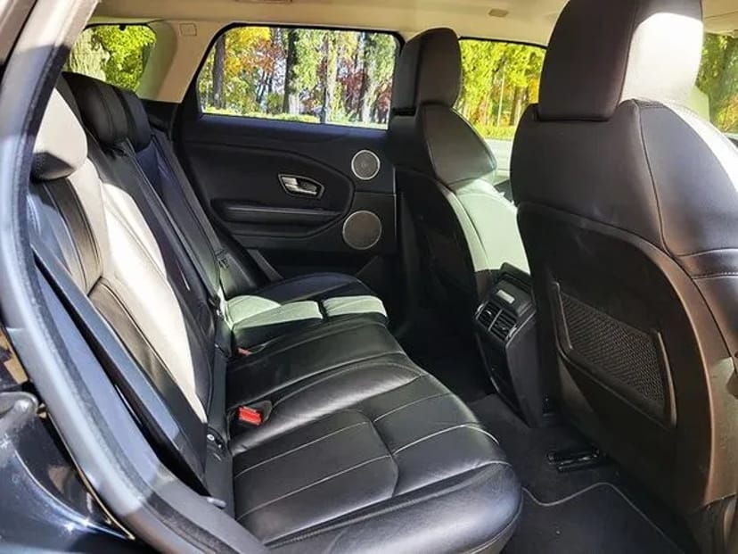 255 Джип на весілля Range Rover Evoque чорний