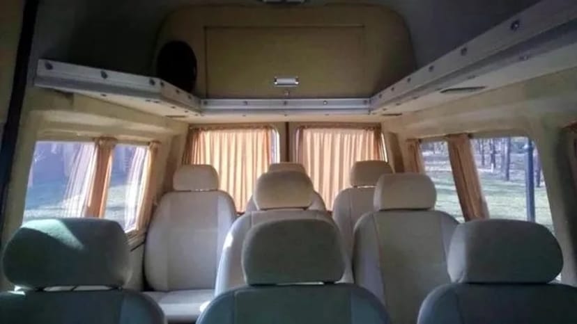 294 Мікроавтобус на весілля трансфер Volkswagen T5