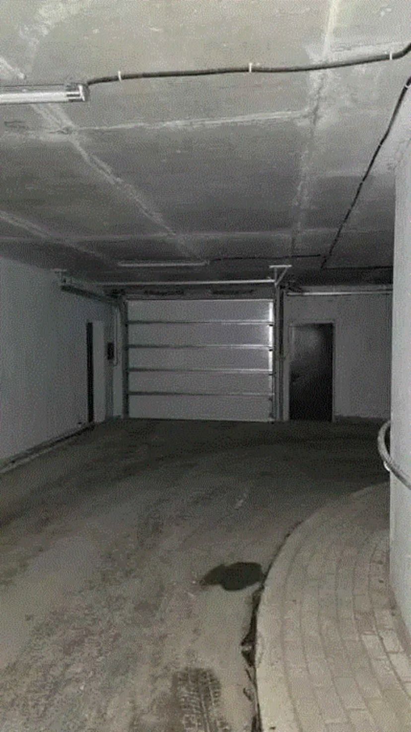 Два паркомісця поряд для ваших авто. Зручно та безпечно
